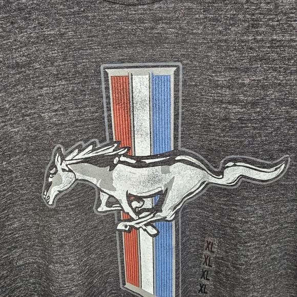 Ford Mustang Graphic Tee T-shirt NWT - Picture 6 of 7